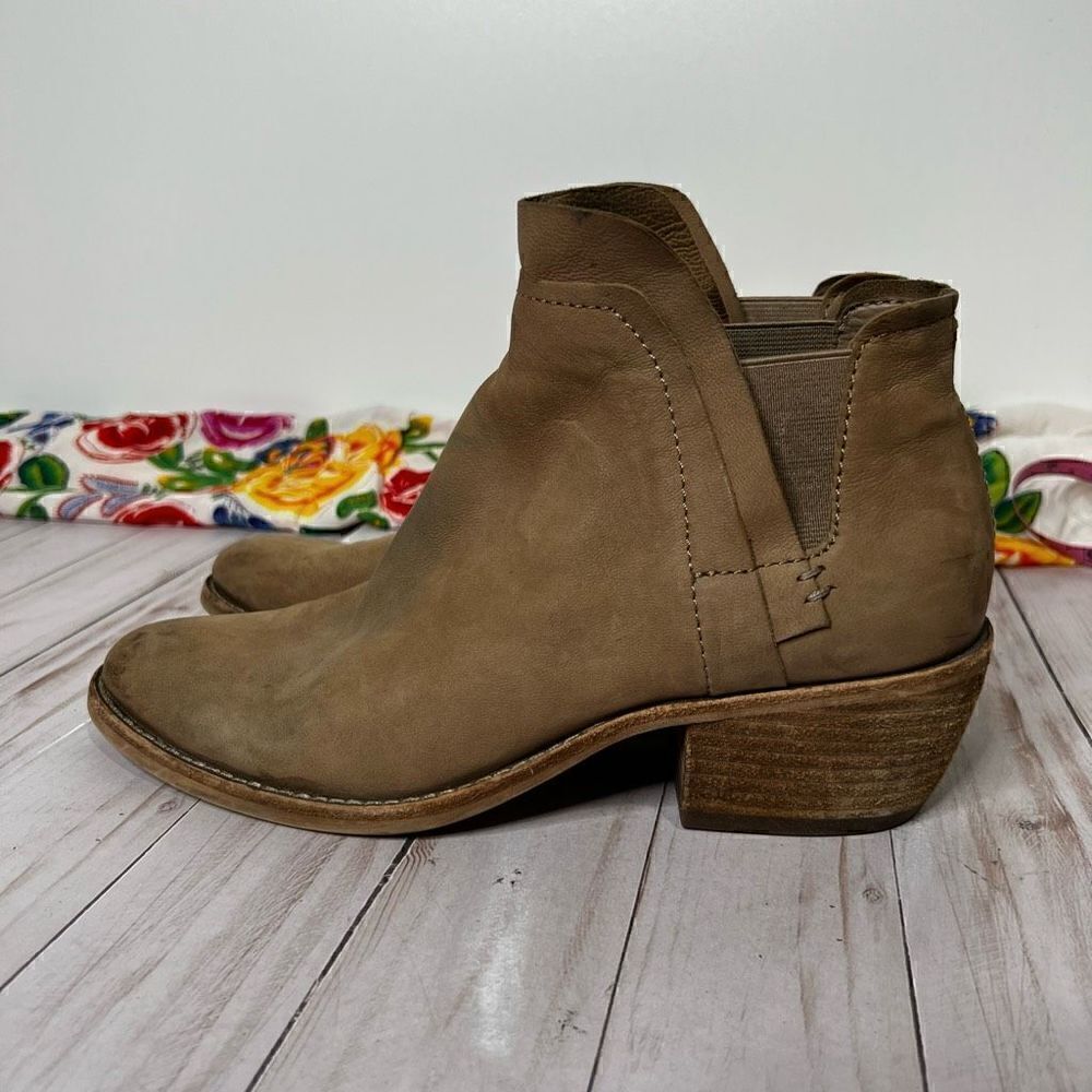 Dolce Vita Light Brown Soft Leather Ankle Boots